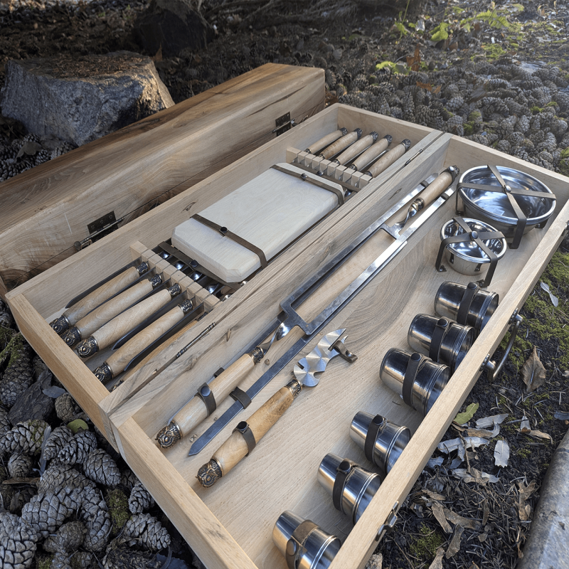 Преміальний шашличний набір у кейсі на 10 персон “Класичний срібний” (34 предмети)