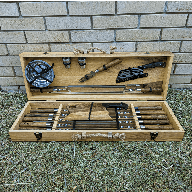 Набір подарункових шампурів у кейсі “Емір” на 10 персон ( 31 предмет)